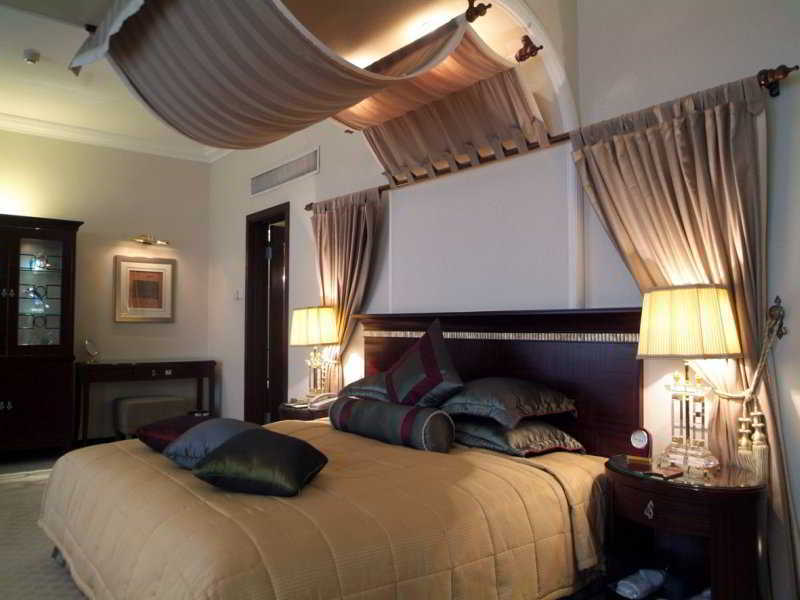 Rosedale Hotel&suites