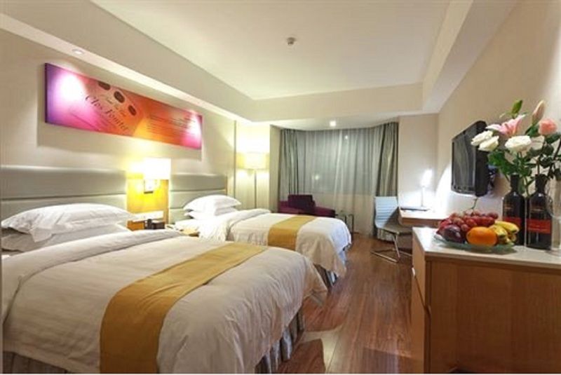 Starway Huanshi East Road Hotel