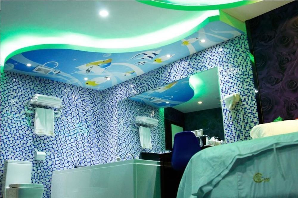 Theme Was Love Jiangwan Branch Hotel 2*
