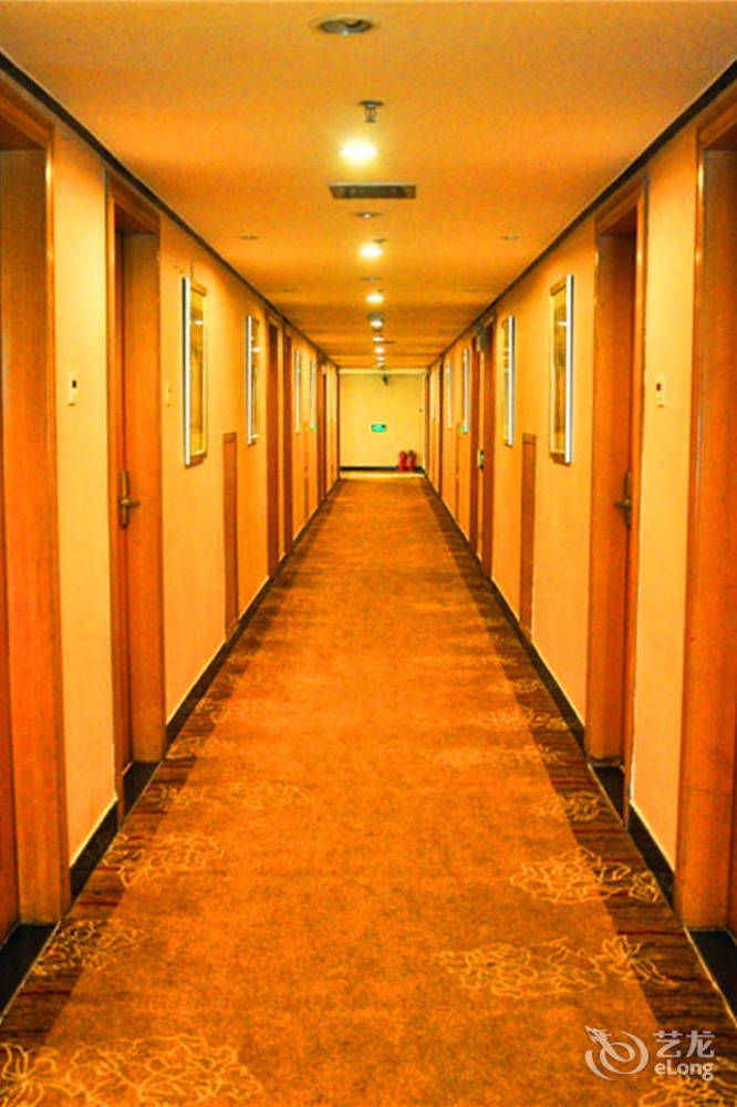 Lucky Hotel Guangzhou