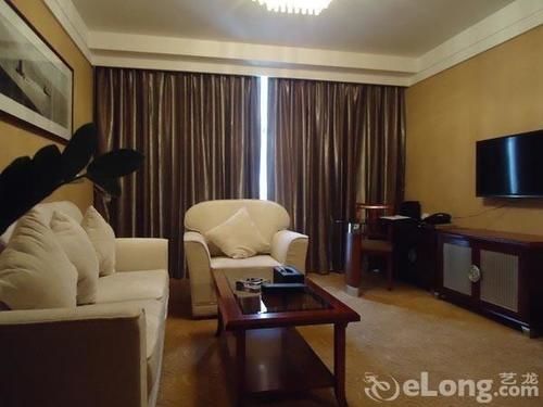 Lan Hotel 4*