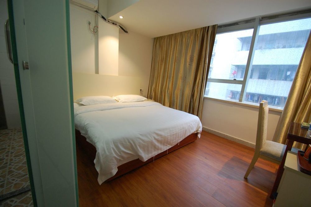 Hotel Madras 2*