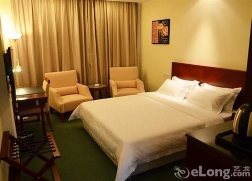 Phoenix Mountain Hotel 4*