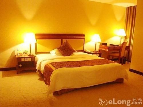 Mandarin Spring Hotel 4*