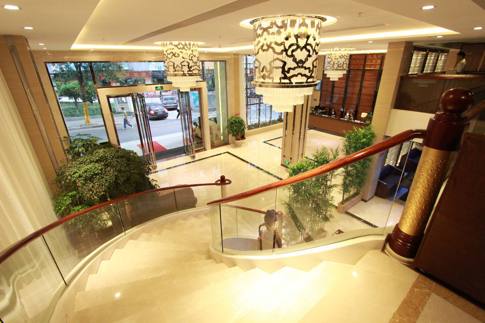Boyi Hotel 3*