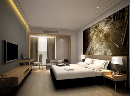 Hotel J-hotel 3*