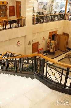 Yuehai Hotel 3*