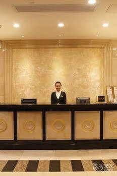 Yuehai Hotel 3*