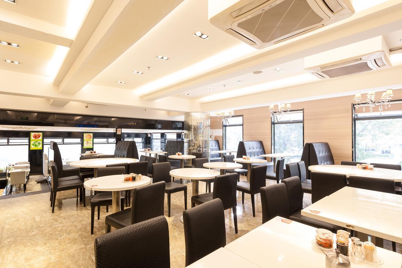 Compass Hotel 3*