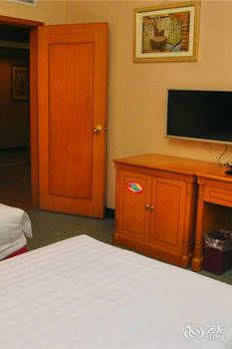 Hotel Lucky 3*