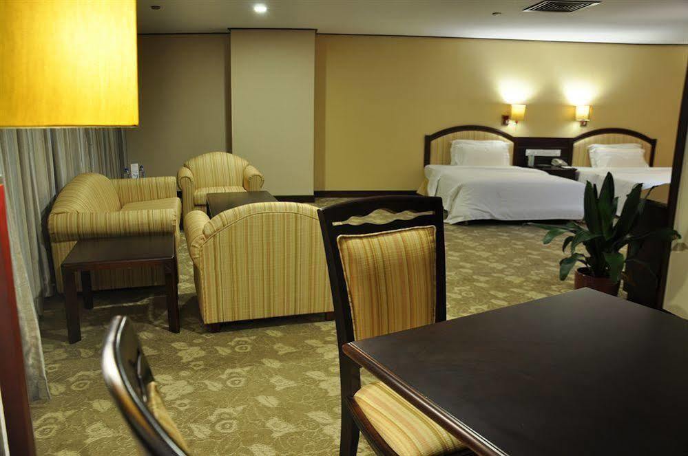 Gangrun Beijing Road Branch Hotel
