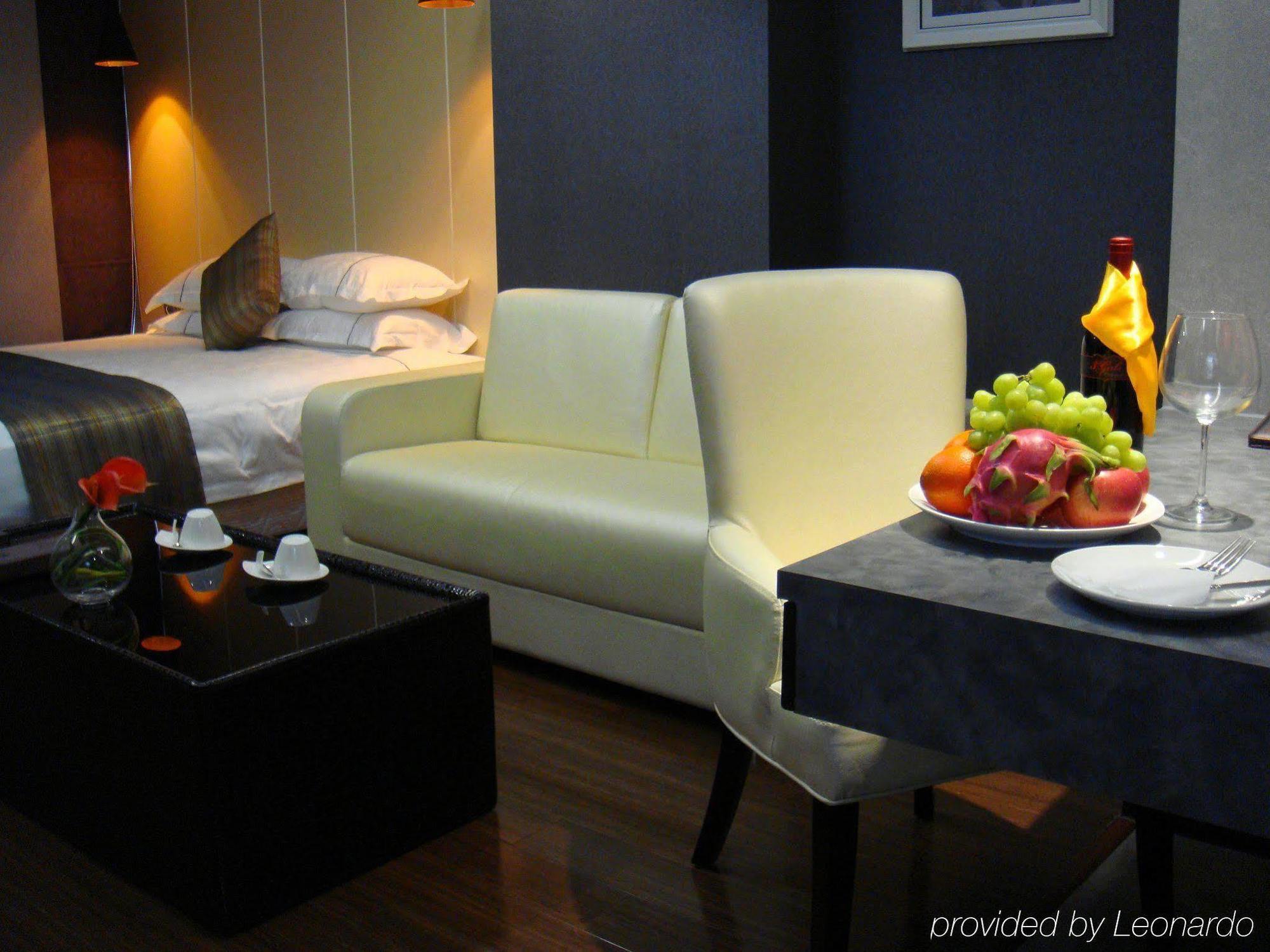 Q-city Hotel 3*