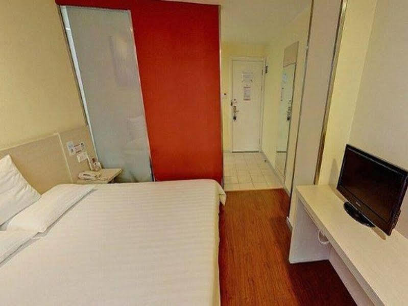 Hanting Yanling Hotel 2*