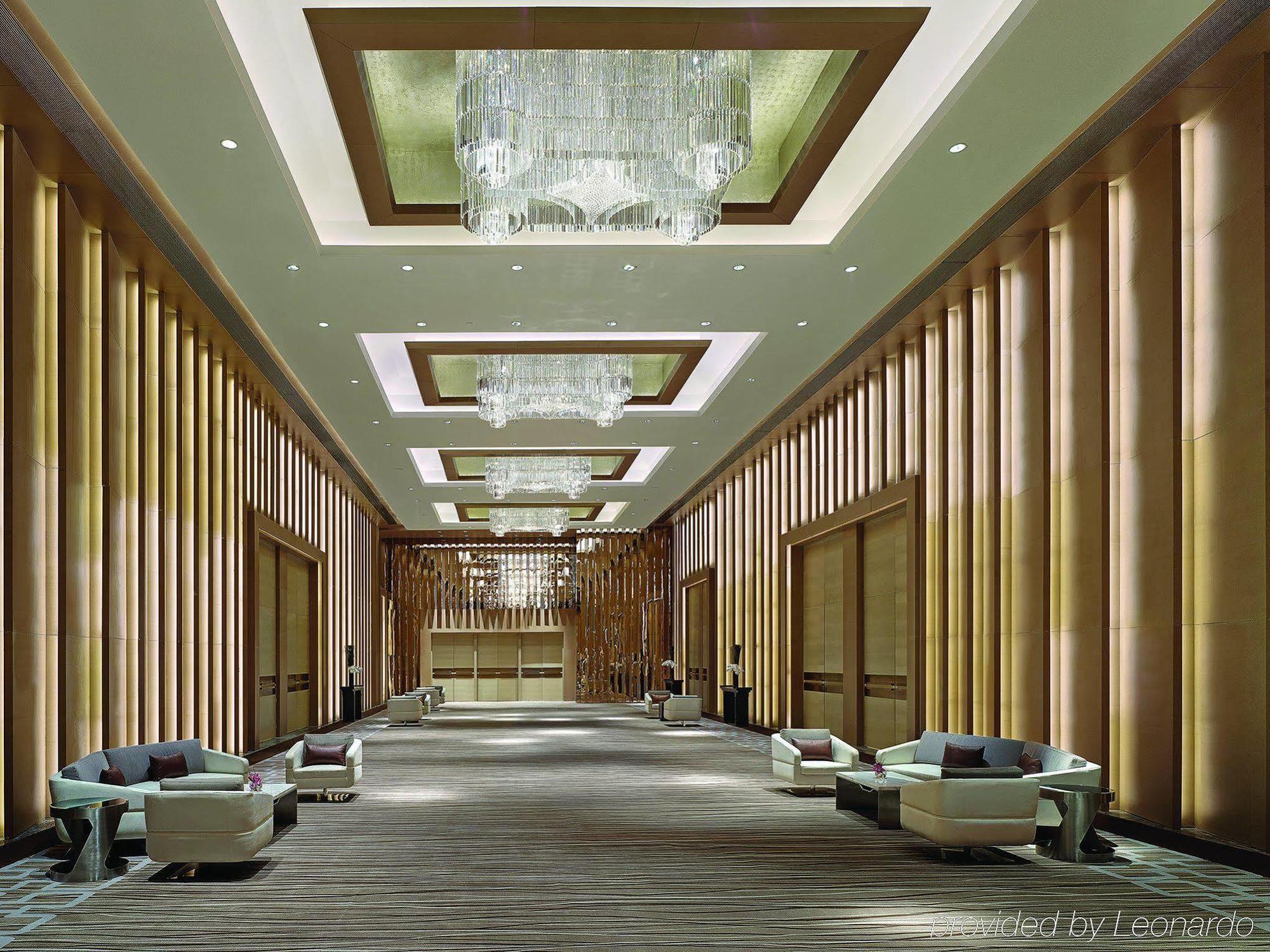 Langham Place - Walking Distance To Fair & Overseas Buyers Registration Service Hotel Guangzhou
