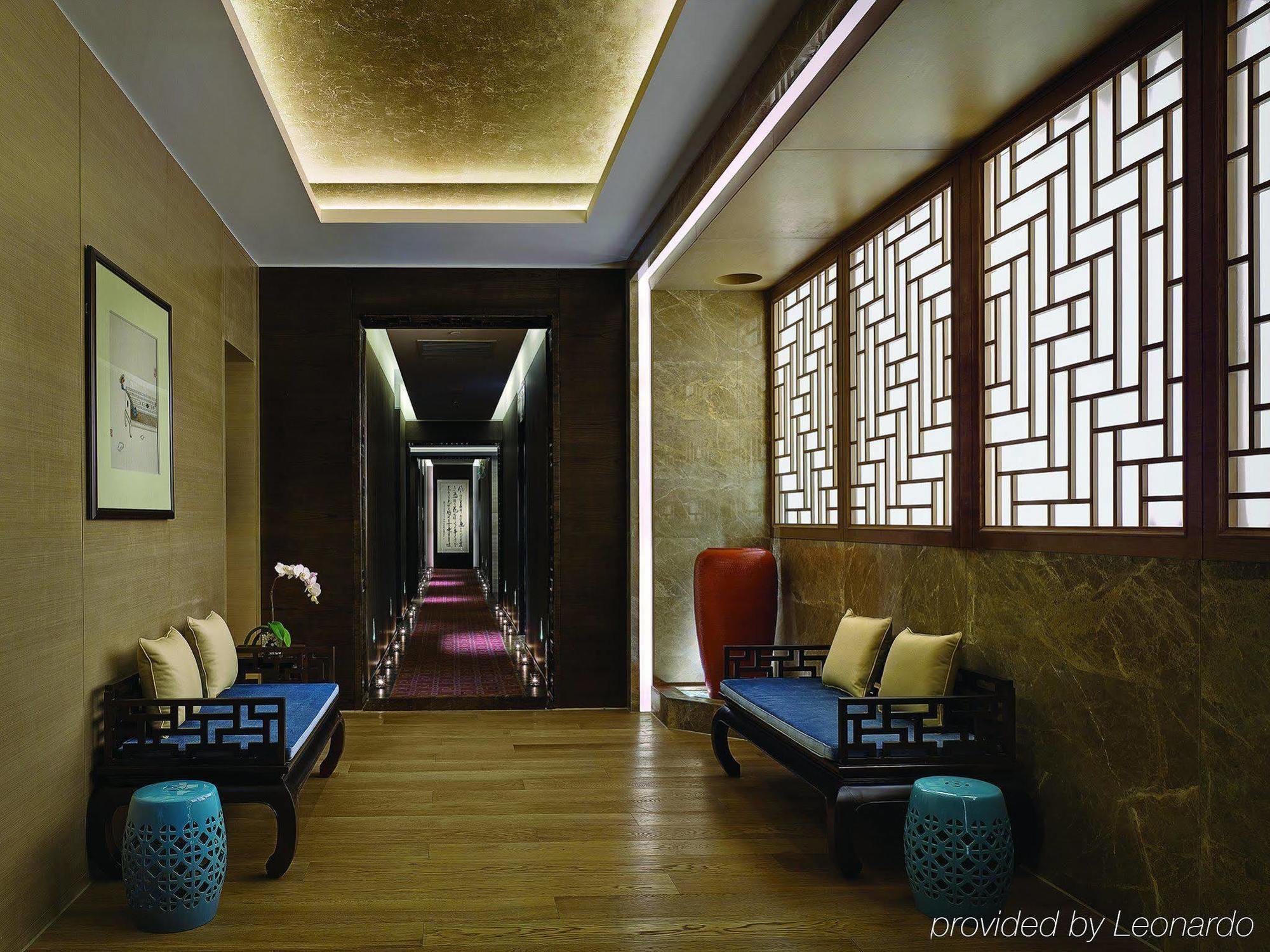 Langham Place - Walking Distance To Fair & Overseas Buyers Registration Service Hotel