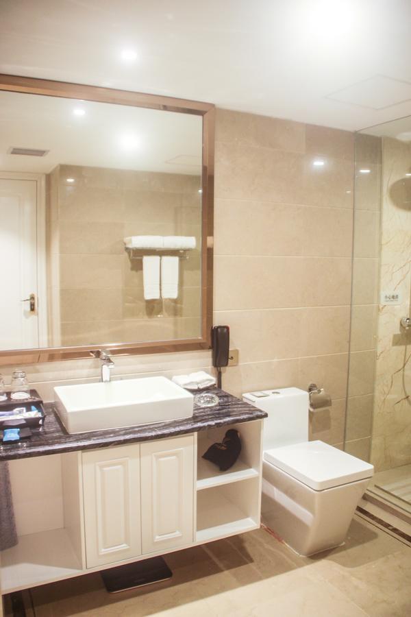 Kyle Caton 4* Guangzhou
