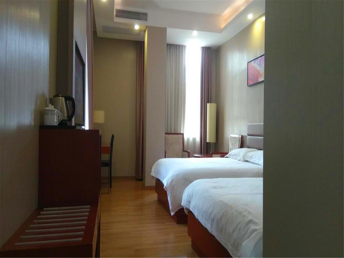 Tie Lv Hotel 2*