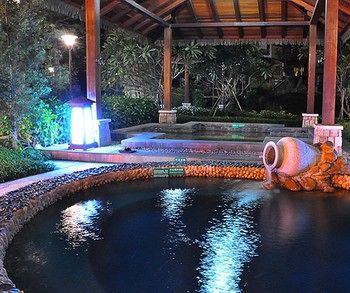 Country Garden Hot Spring Fogang Hotel 4*