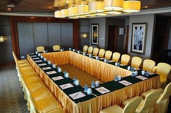 Country Garden Hot Spring Fogang Hotel 4*
