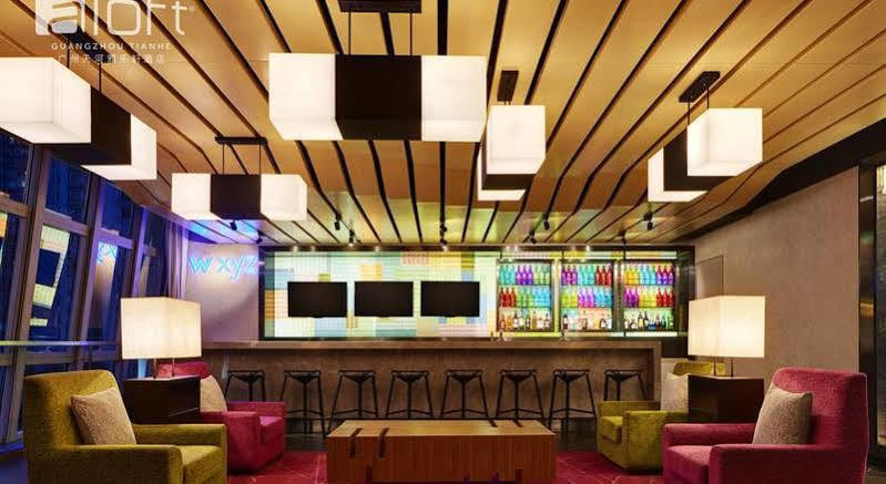 Aloft Park 4*