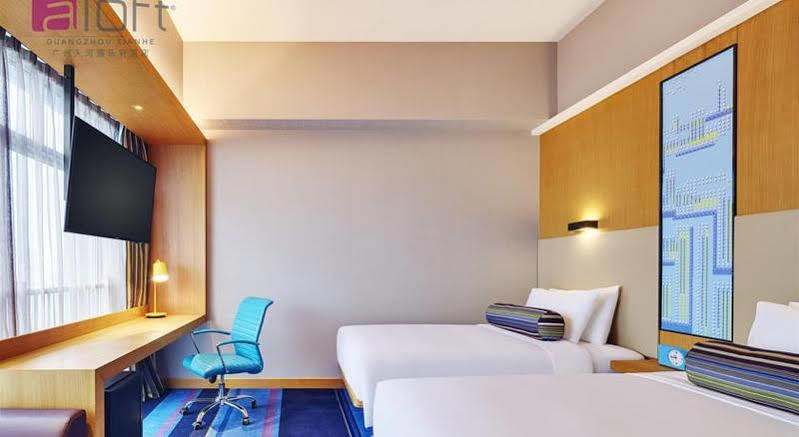 Hotel Aloft Park 4*
