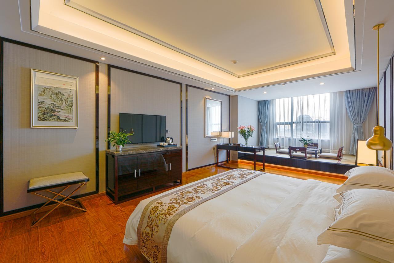 China Show Intertional Hotel 3*
