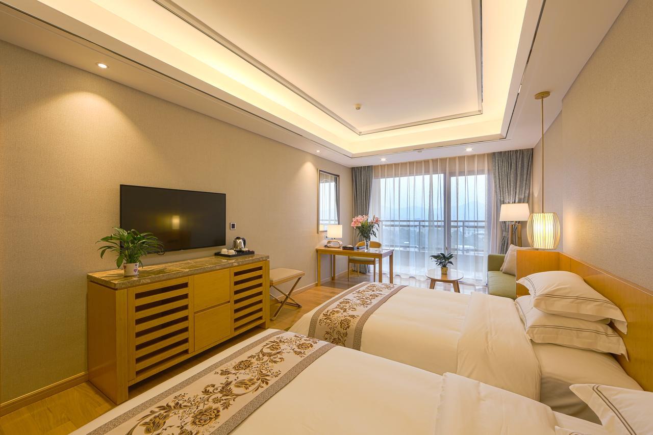 China Show Intertional Hotel 3*
