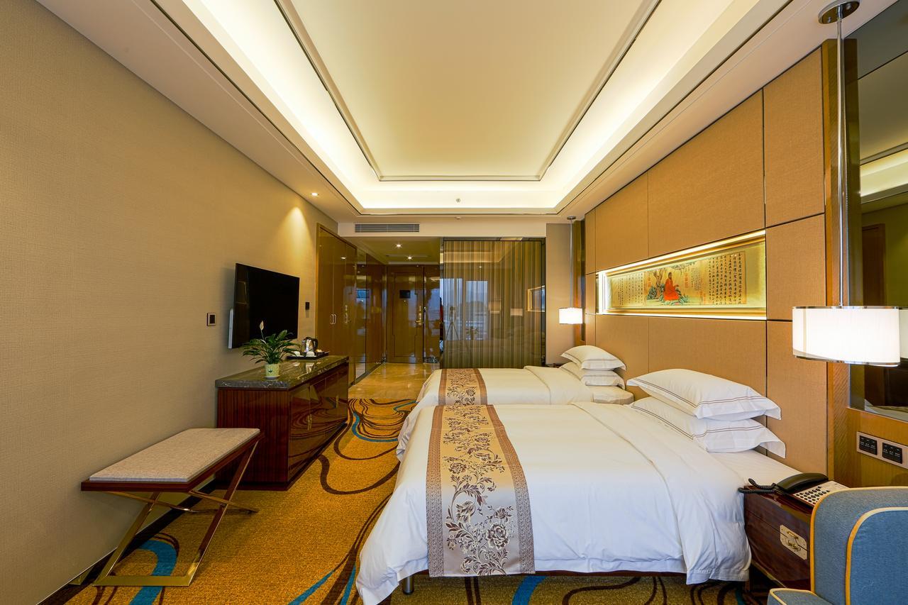 China Show Intertional Hotel 3*