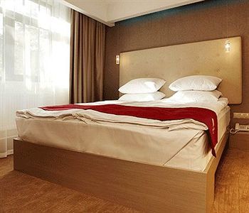 Hotel Town International 4*