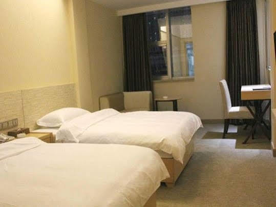 Tiga 3* Guangzhou