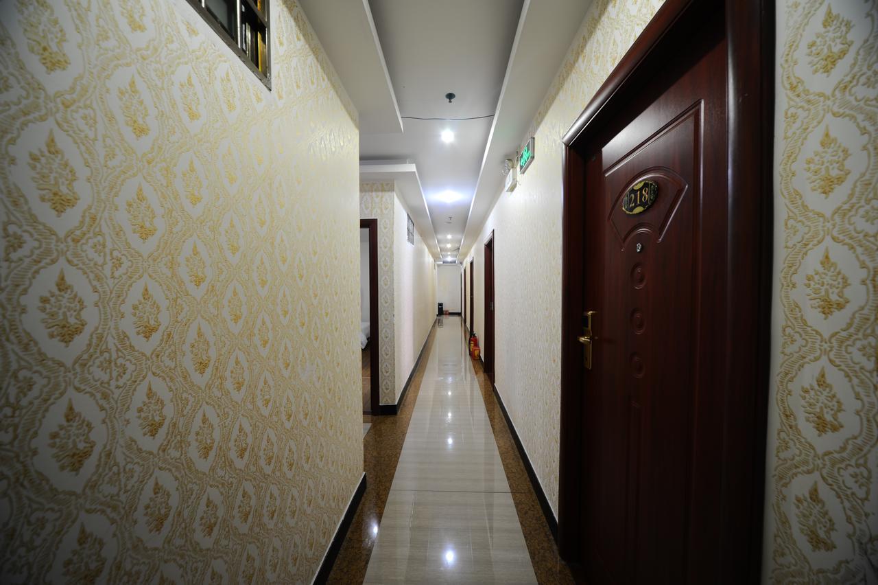 Yimi Railway Station Branch Hotel 2*