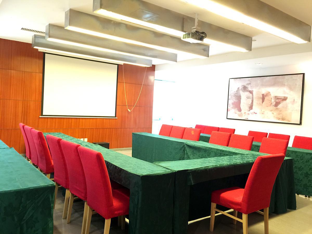 Jinjiang Haizhu Jiangtai Road Subway Station Hotel Guangzhou