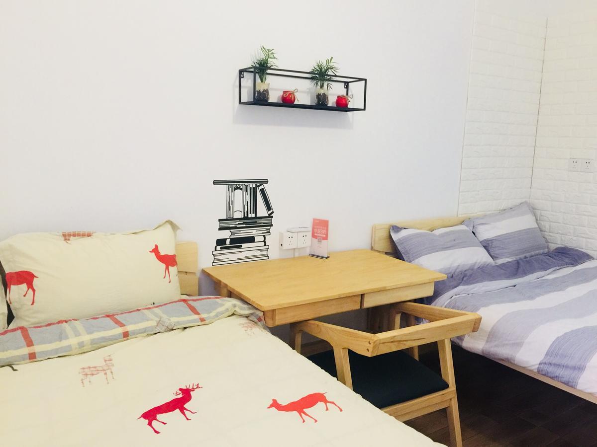 Lin Jiang Apartment