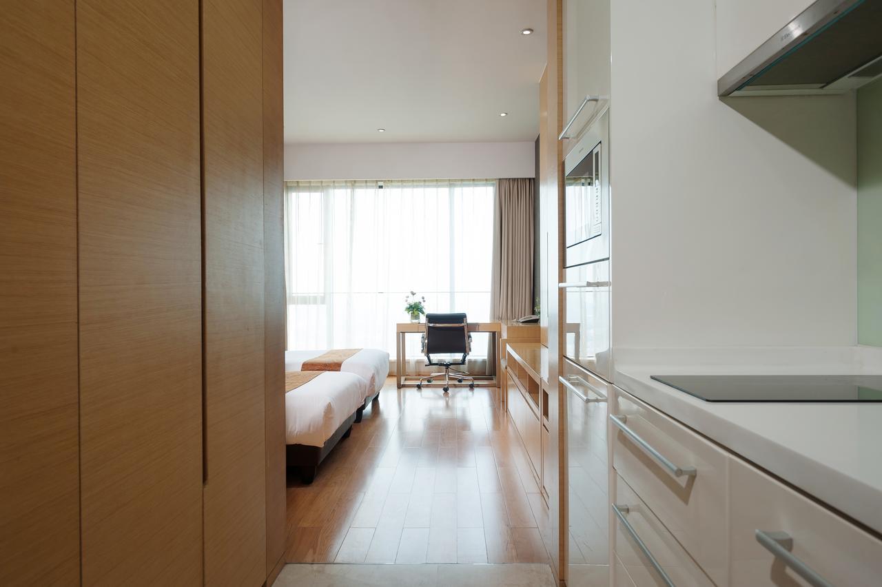 Yicheng Pazhou Poly World Trade Centre Apartment