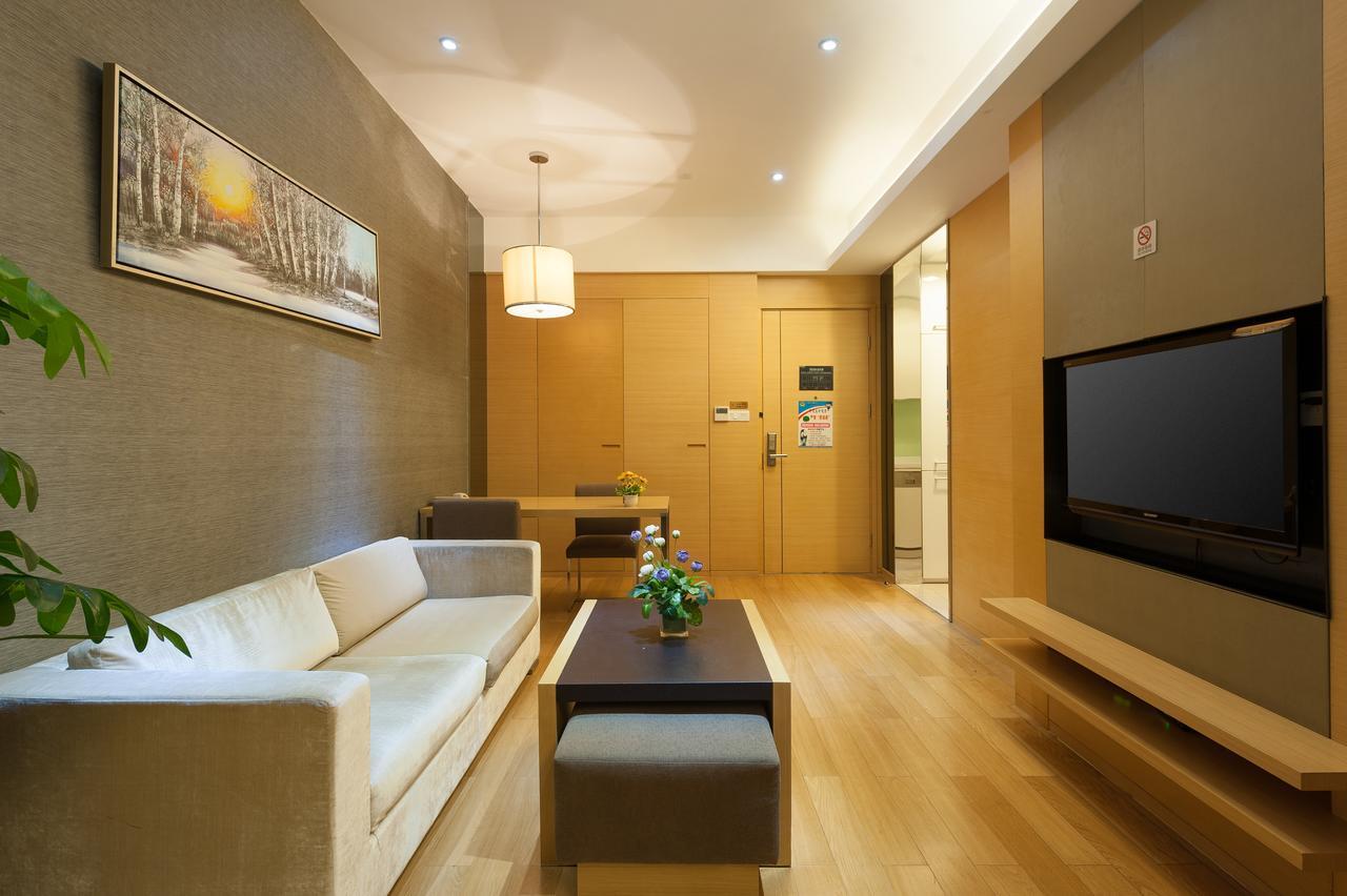 Yicheng Pazhou Poly World Trade Centre Apartment Apartment