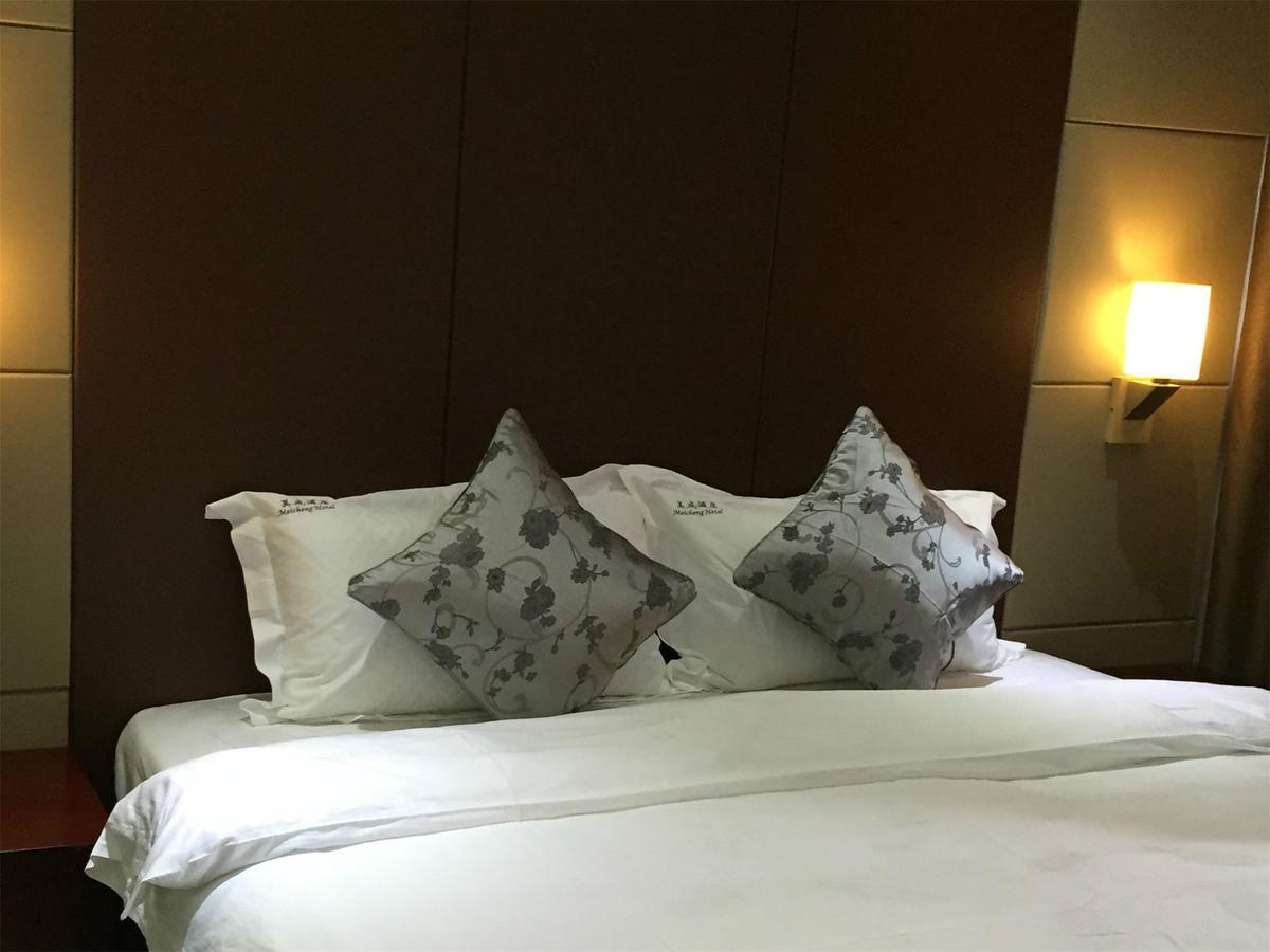 Meicheng Hotel 3*
