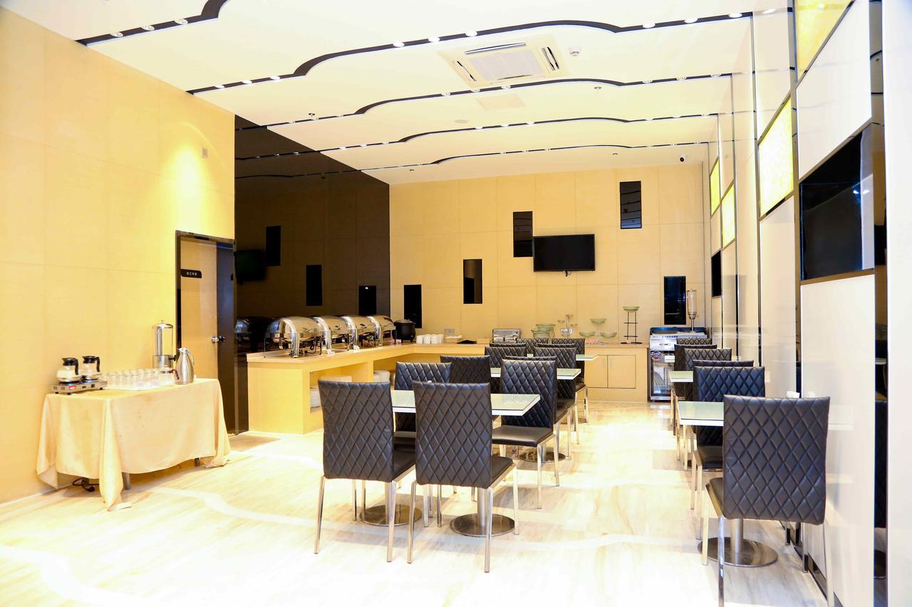 Hotel Lavande Baiyun International Airport Branch 3*