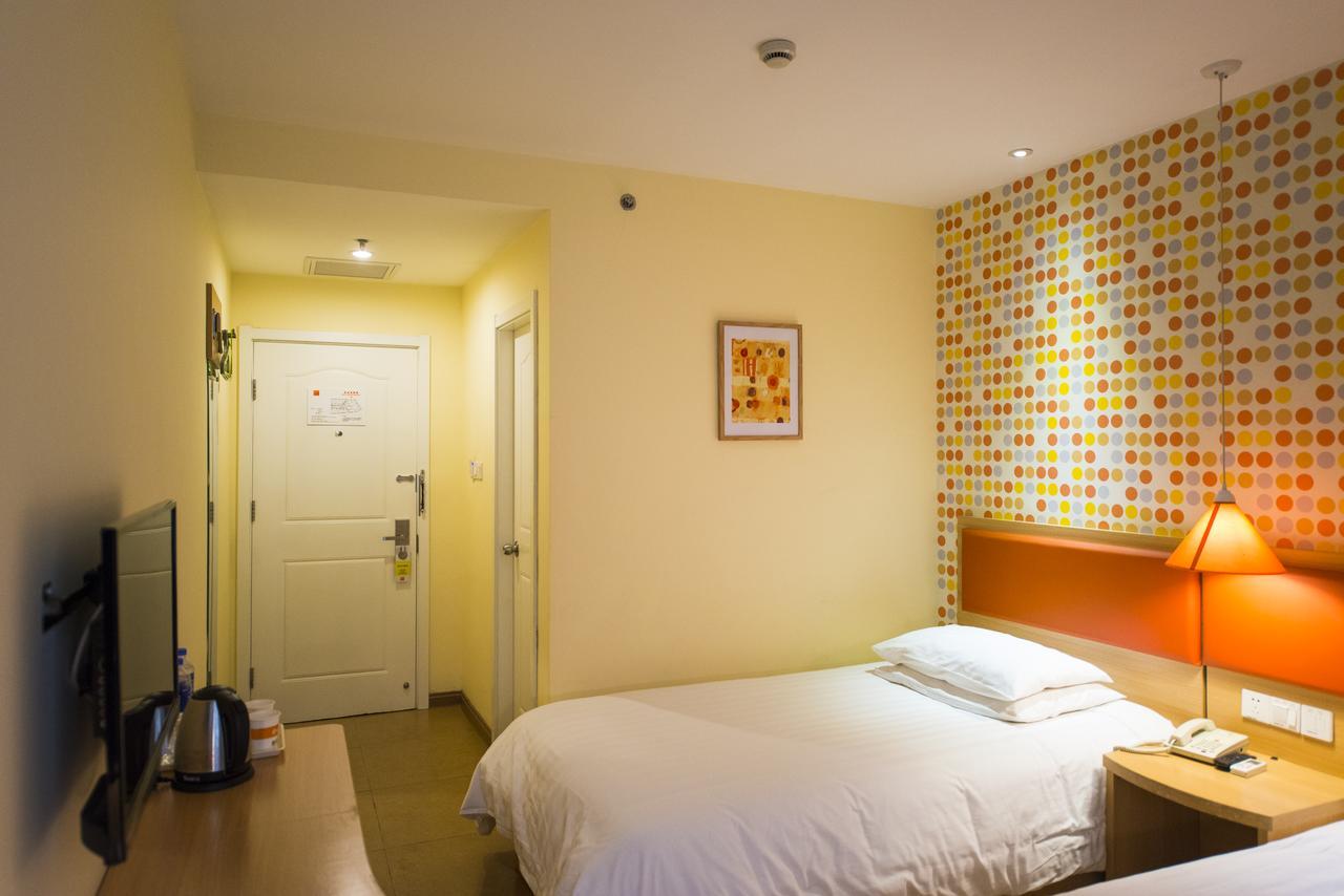 Shangxiajiu Changshou Road Metro Station Hotel Guangzhou