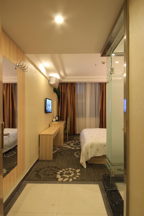 Hotel Yijia Business 3*