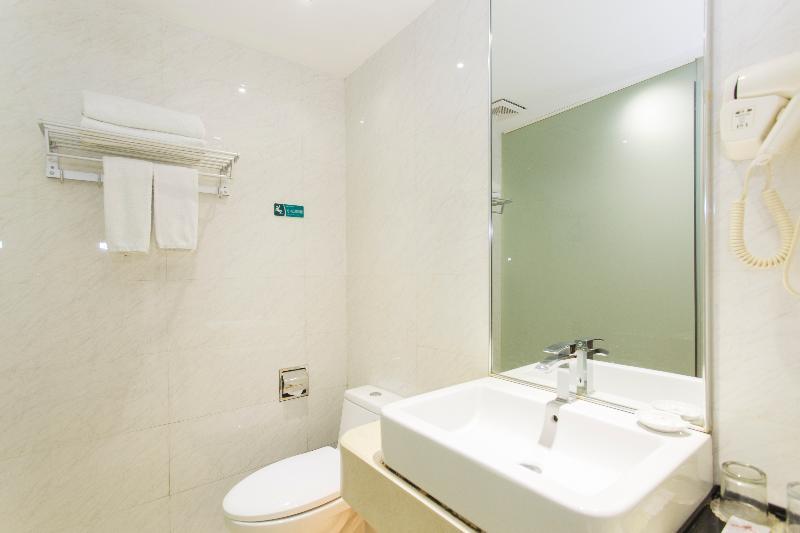 Hotel Kaiserdom Huayue 3*