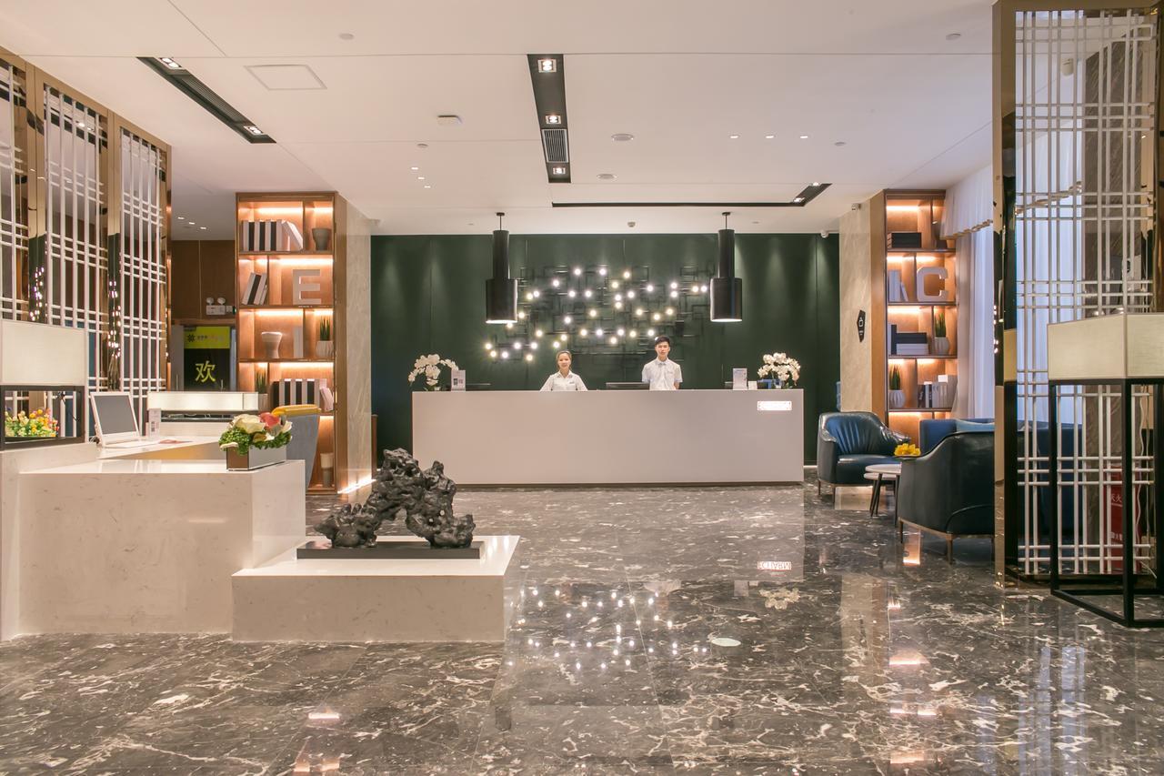 Echarm Zhongshan 8th Road Subway Station Branch Hotel