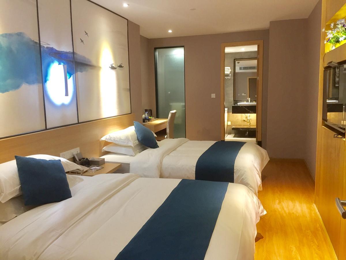Hongcheng Hotel 2*