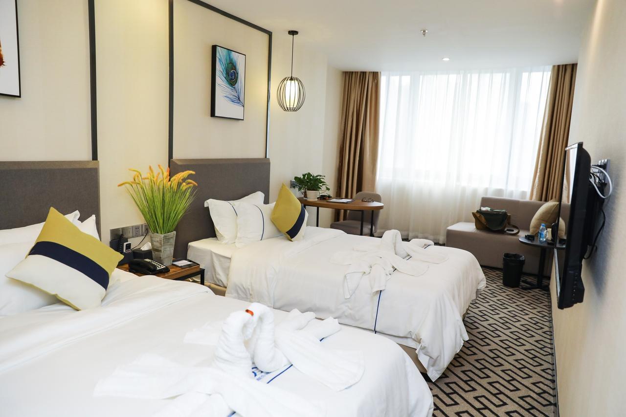 Homies Hotel 4*