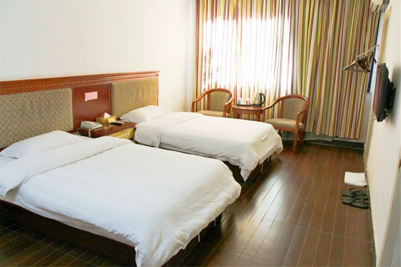 Hotel Taojin 2*