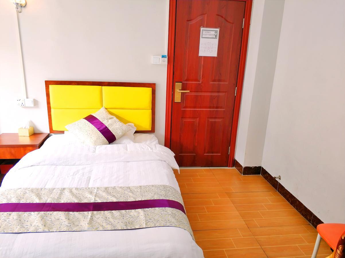 Guangzhou South Railway Station Number One Apartment * Guangzhou