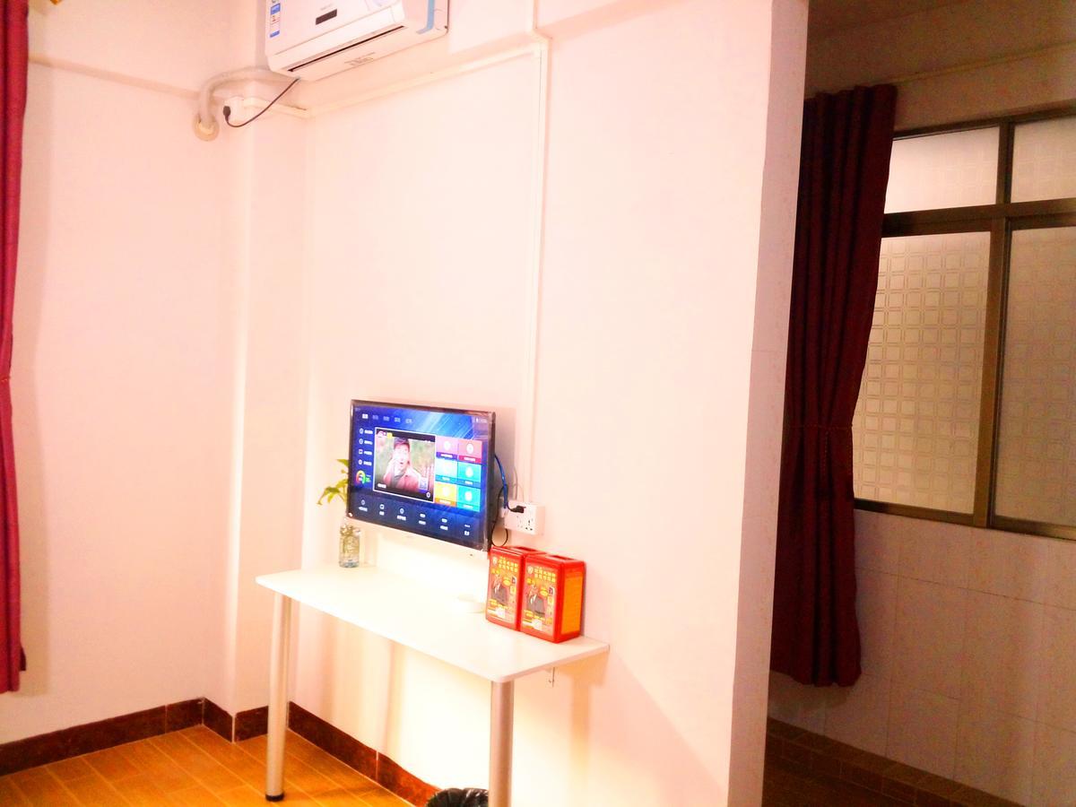 Guangzhou South Railway Station Number One Apartment Apartment