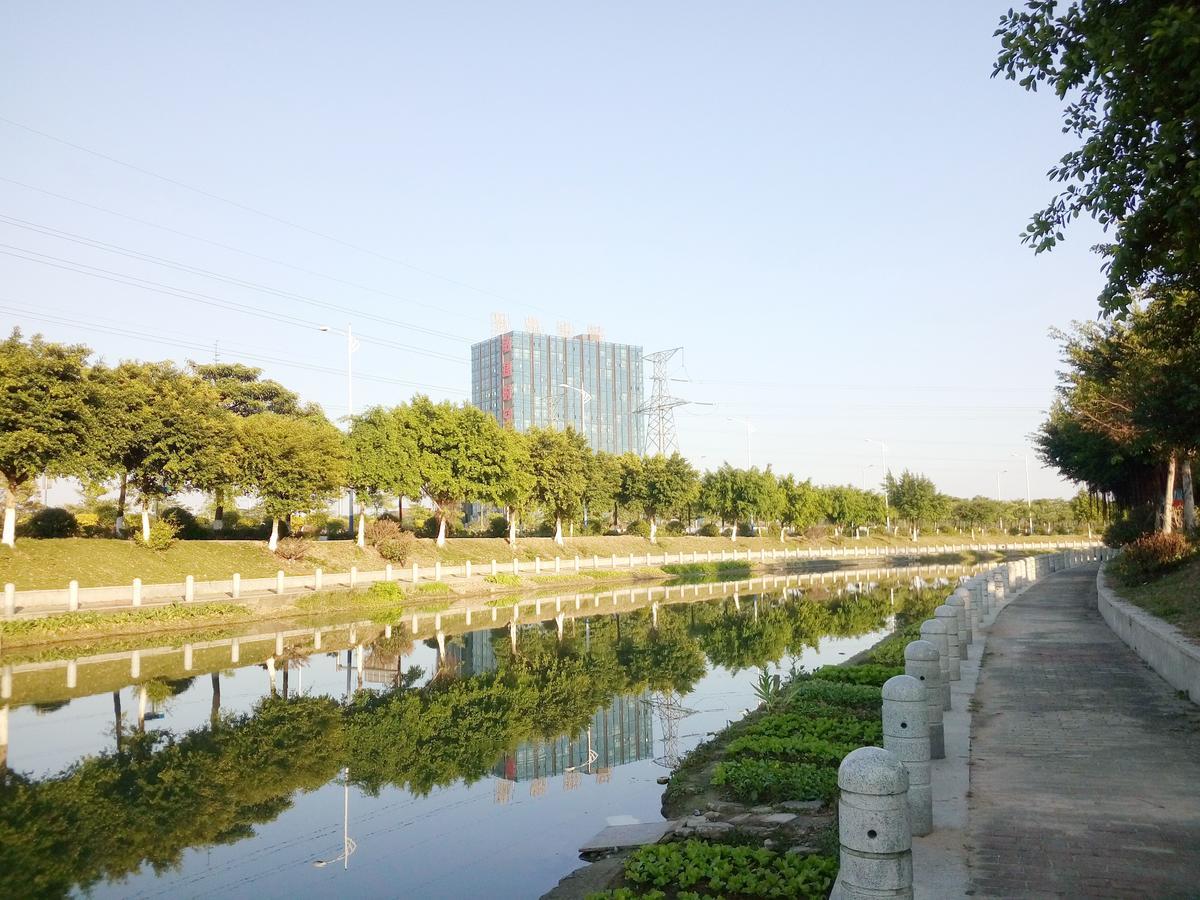Guangzhou South Railway Station Number One Apartment Apartment