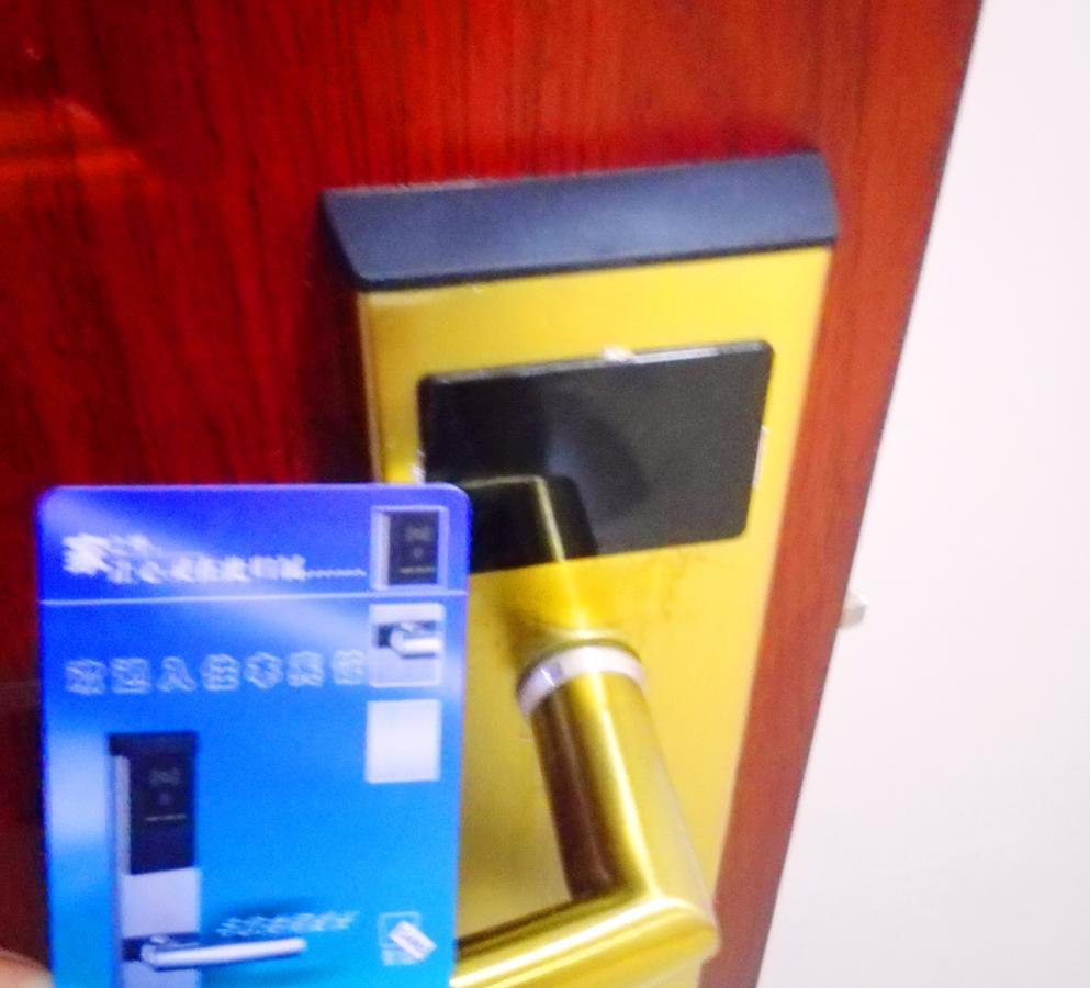 Guangzhou South Railway Station Number One Apartment Apartment *