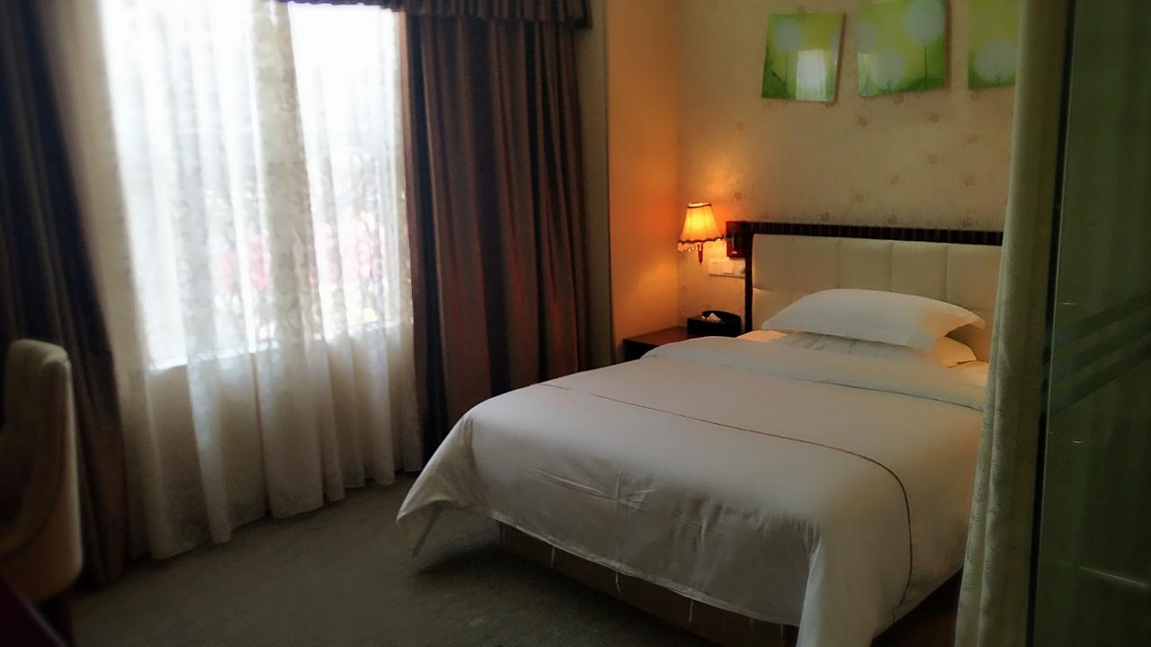 Hotel Jianyi 3*