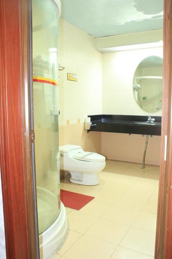 Super 8 Hotel Guangzhou Baiyun Airport Subway Station Inn Hotel 3*